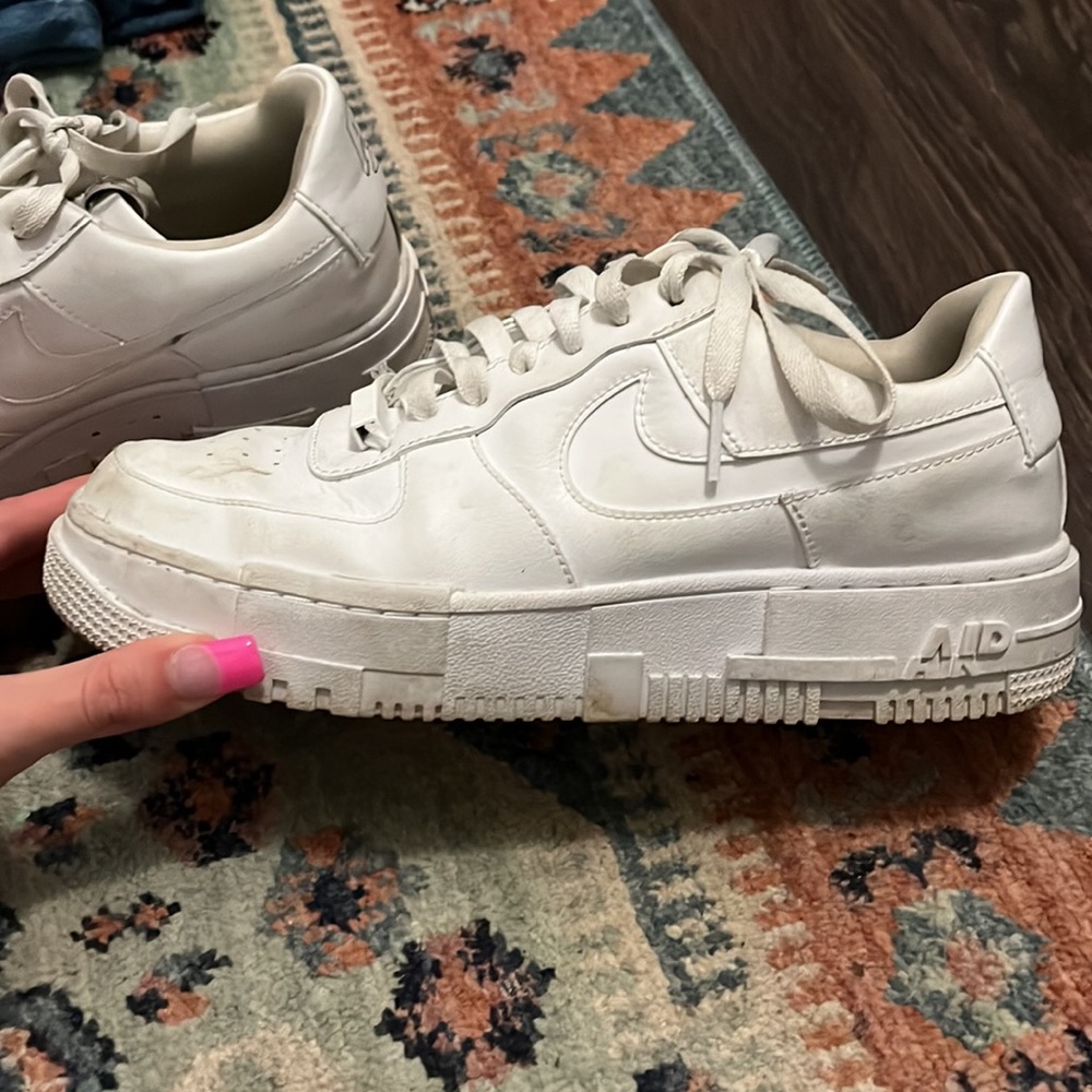 Air forces - Picture 2 of 5